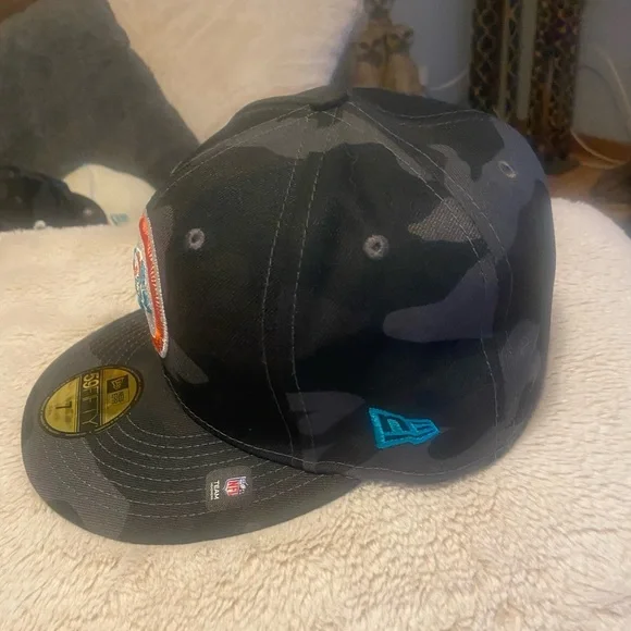 New Era Camo Miami Dolphins Fitted Hat. - Picture 2 of 5